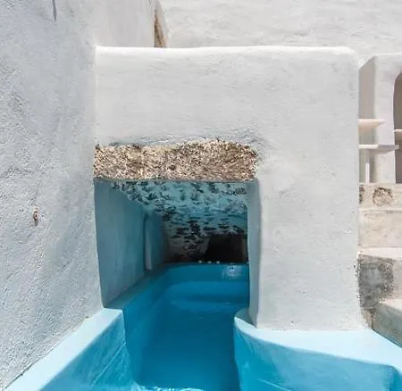 شقة Mesana Traditional Stone Emporio (Santorini)