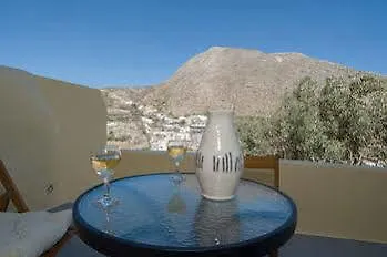 شقة Mesana Traditional Stone Emporio (Santorini)